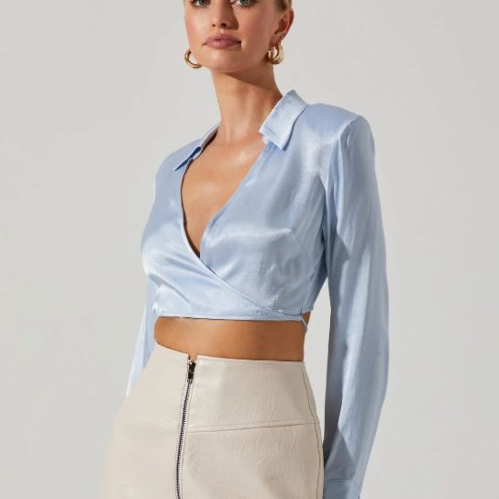 ASTR Delphi Satin Pointe Collar Wrap Top